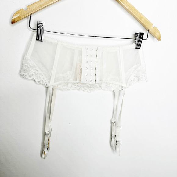 Y2K 00S VICTORIA'S SECRET Lace Rhinestone Garter belt white bedazzled XS S NWT - Picture 6 of 6